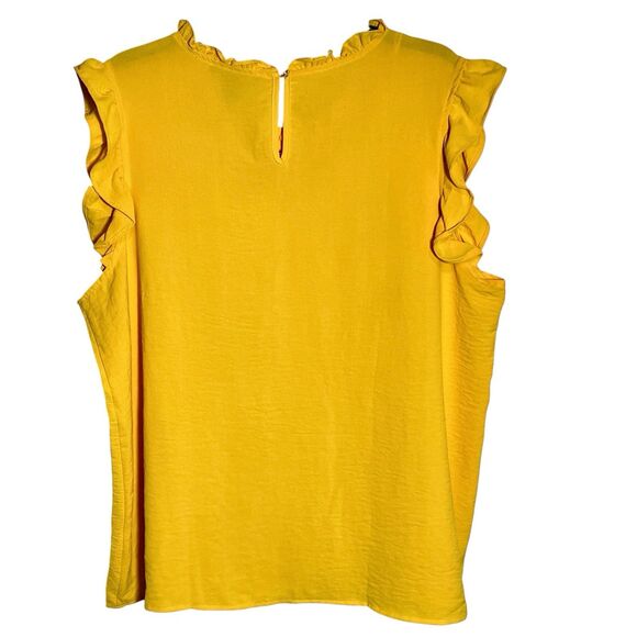 A Love Story Yellow Sleeveless Top Size 2x Crochet Inset Polyester - Picture 3 of 6